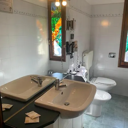 Firenze & Hotell 3*