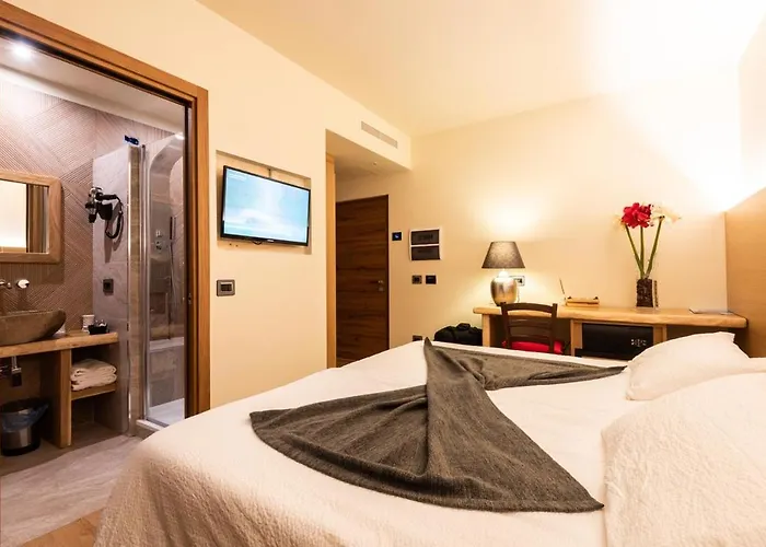 Отель Firenze & 3*